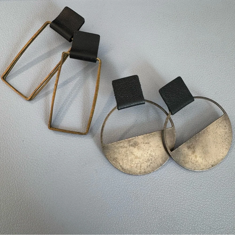 Geometric Black and Metallic Earrings Set